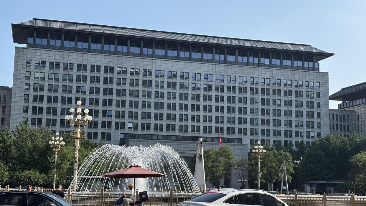 谁帮日本就追责！中国反倾销重拳砸向芯片命脉，打得就是精准狠

不是临时起意，更不