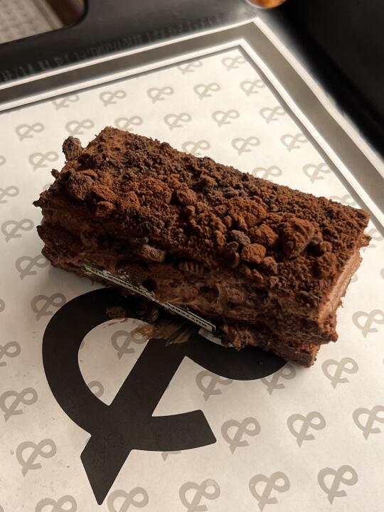 很少用nb来形容一个面包 果然🔥是有🔥的原因的 巧克力慕斯布朗尼尊...