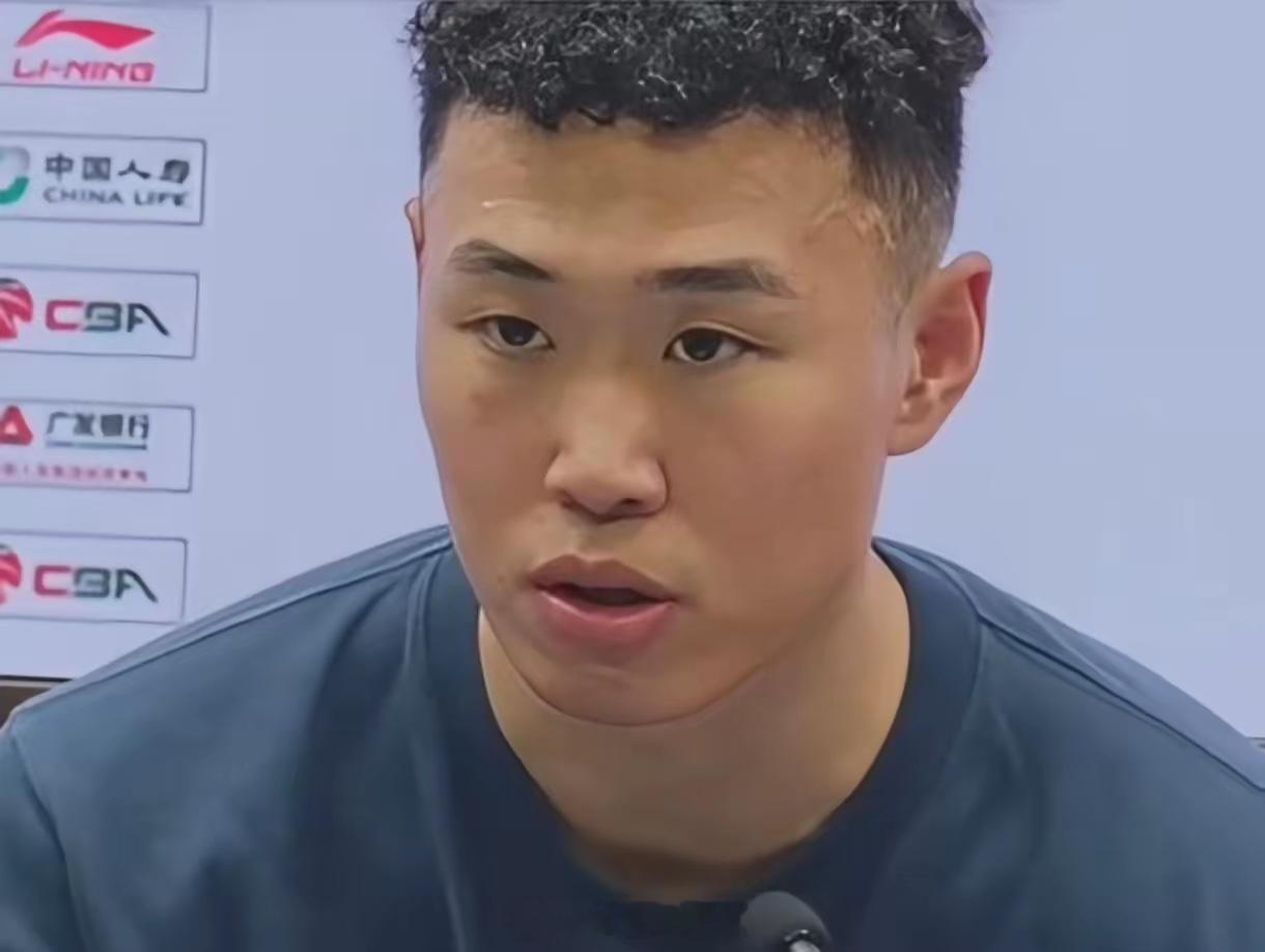 中国队87-80日本，赛后贺希宁这样评价全队:“今晚，我们赢得了一场伟大的胜利，