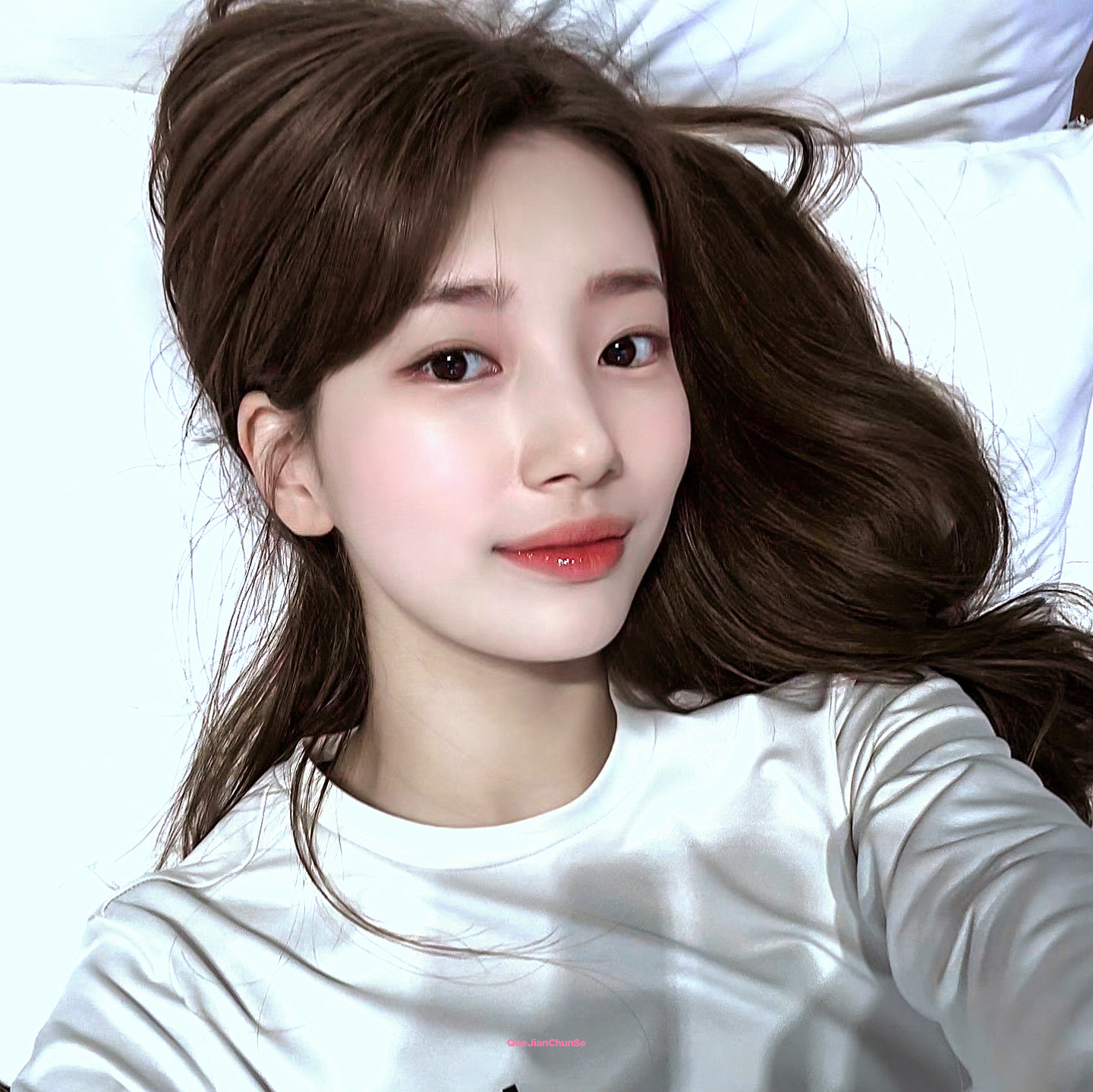 Suzy 裴秀智🎧👓⌚️☕️ 