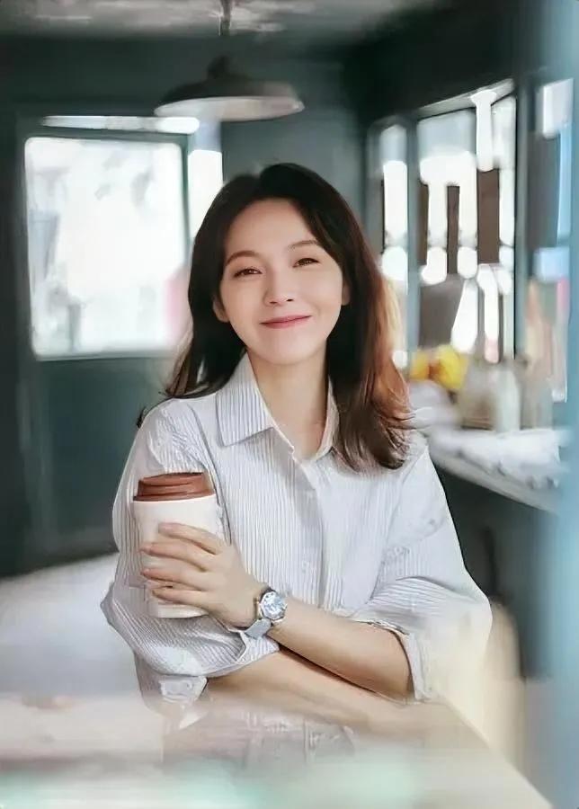 张佳宁为啥不结婚？秘密在这

36岁活成人间清醒太飒了！咱就是说，有颜值有演技、