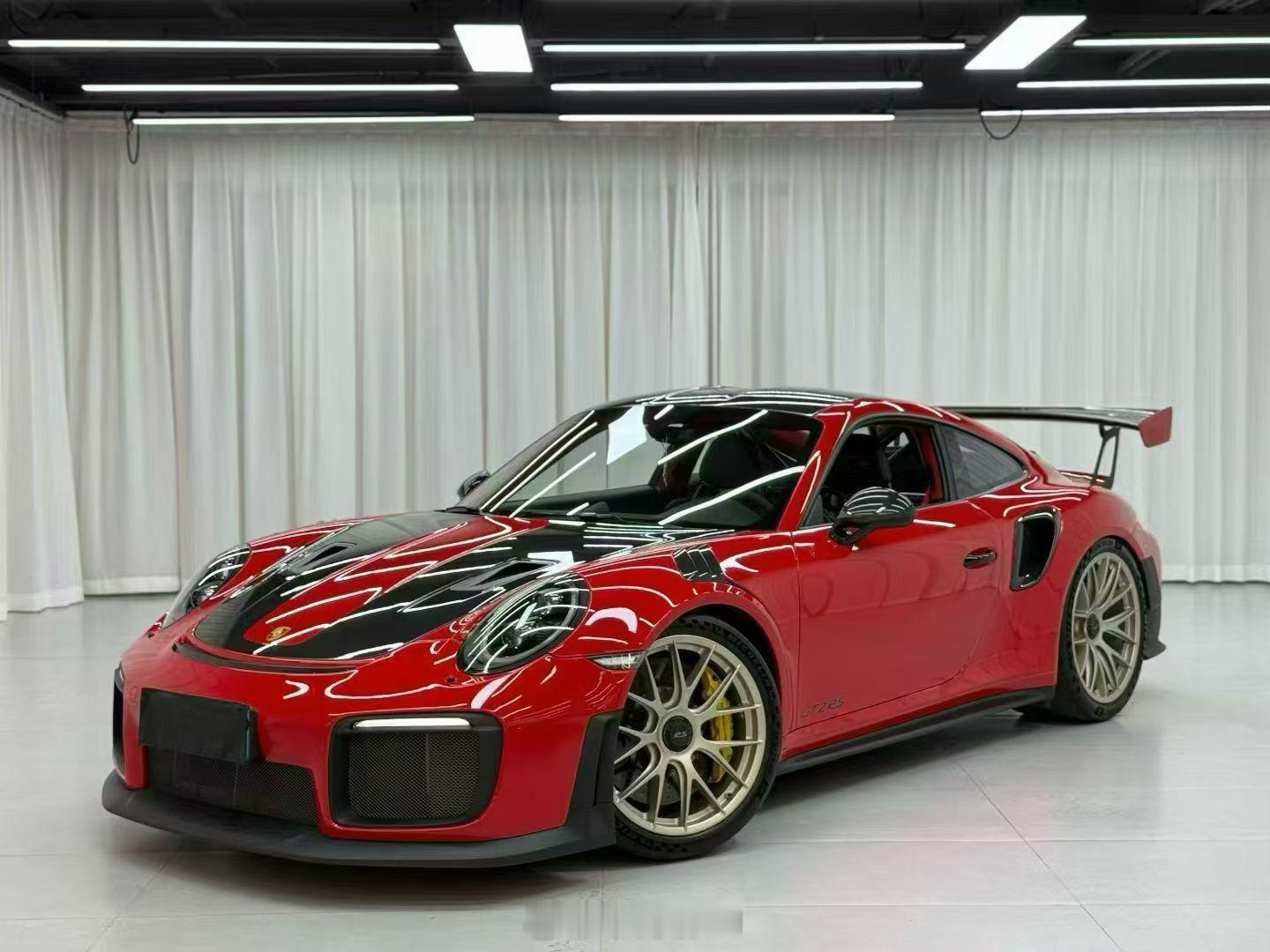 19年8🈷️ 保时捷GT2Rs 8000多公里 后加防滚架 选配魏斯阿赫 套件