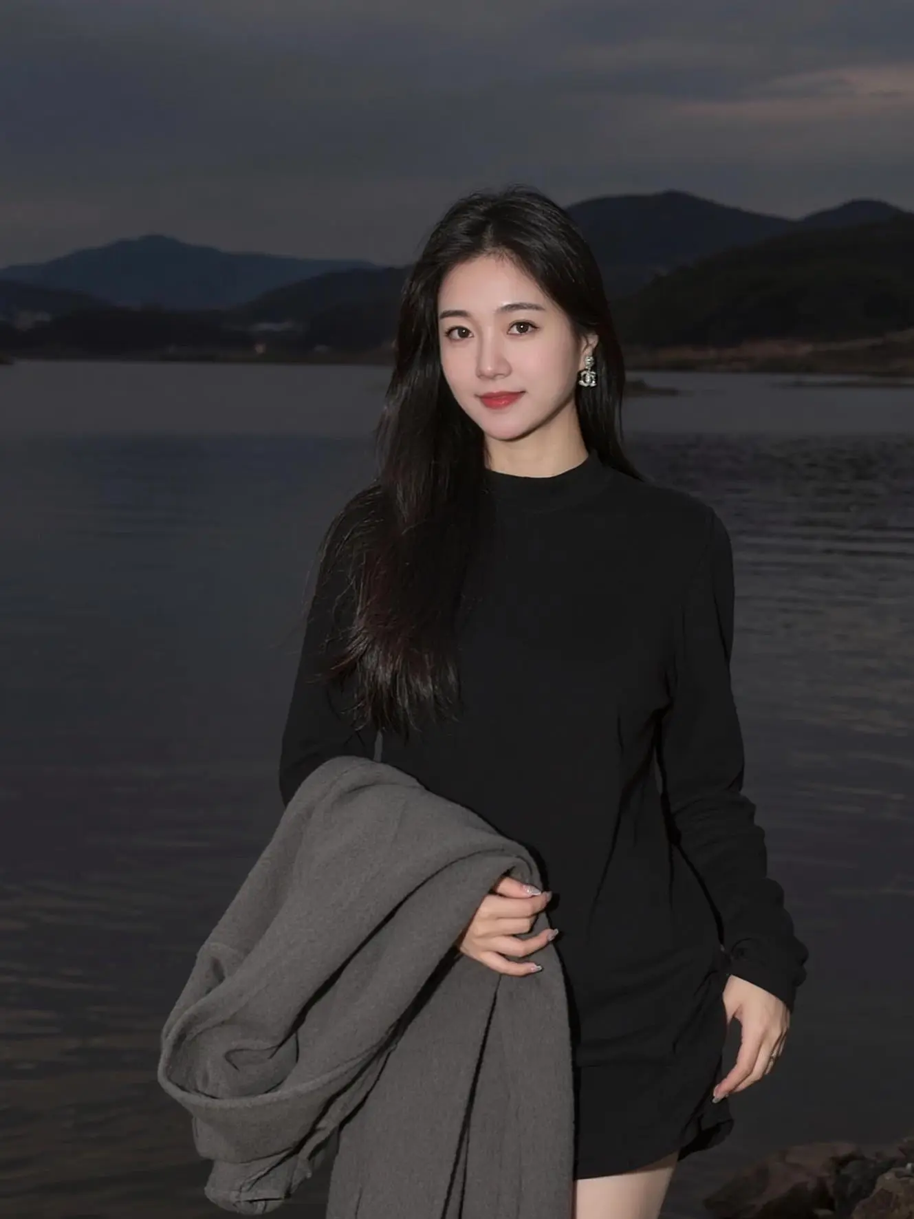 87年，38岁，我们做个交易吧！你好好爱我，我把剩下的命都给你，如果你...