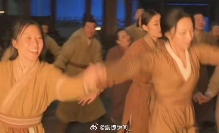 吉克隽逸献唱封神片尾曲  吉克隽逸每一次带给我们的歌曲都是非常的不错的呀，特别是