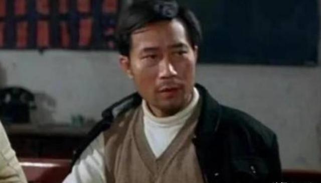 1990年，导演请李雪健主演焦裕禄。不料，焦裕禄的妻子得知后，立马摆了摆手，连连