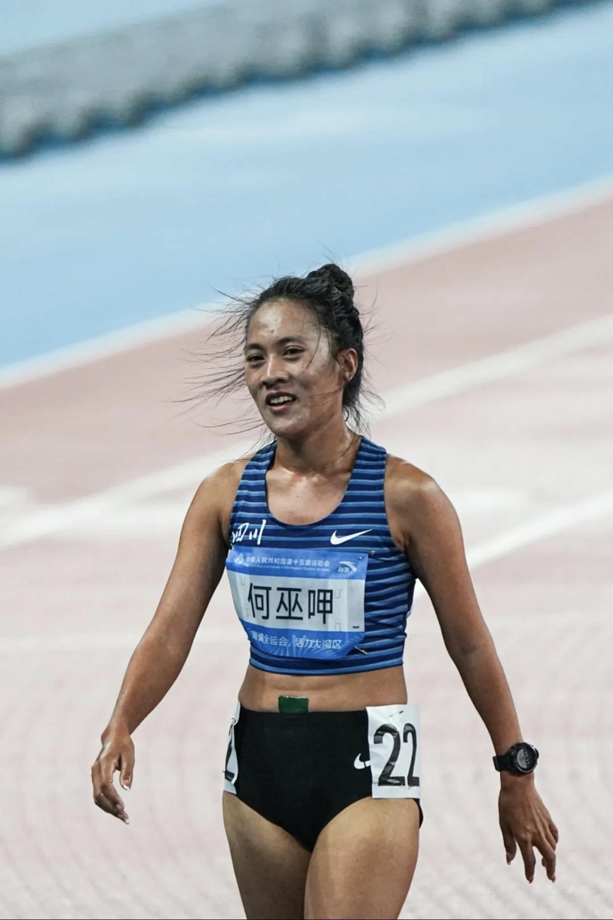 无缘亚运名单，何巫呷海外强势回击！
洛杉矶田径赛，她以15分22秒23秒斩获50