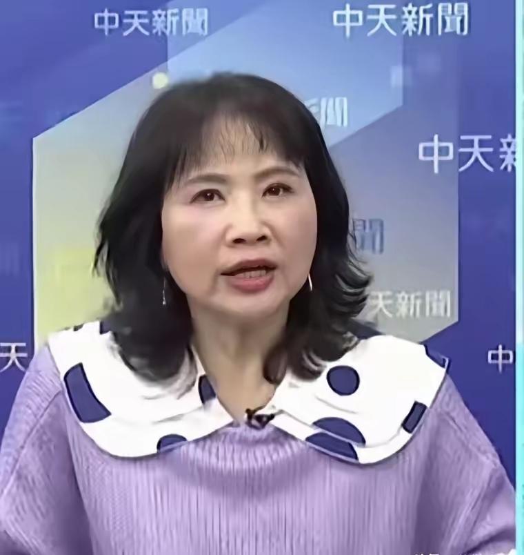 陈凤馨在岛内政论圈抛出一句话：大陆真正的靶标，从来不是台湾这座岛。
​她摊开地图