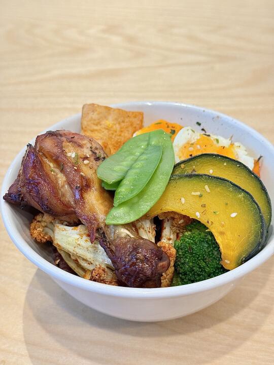 鸡腿饭顶饱！