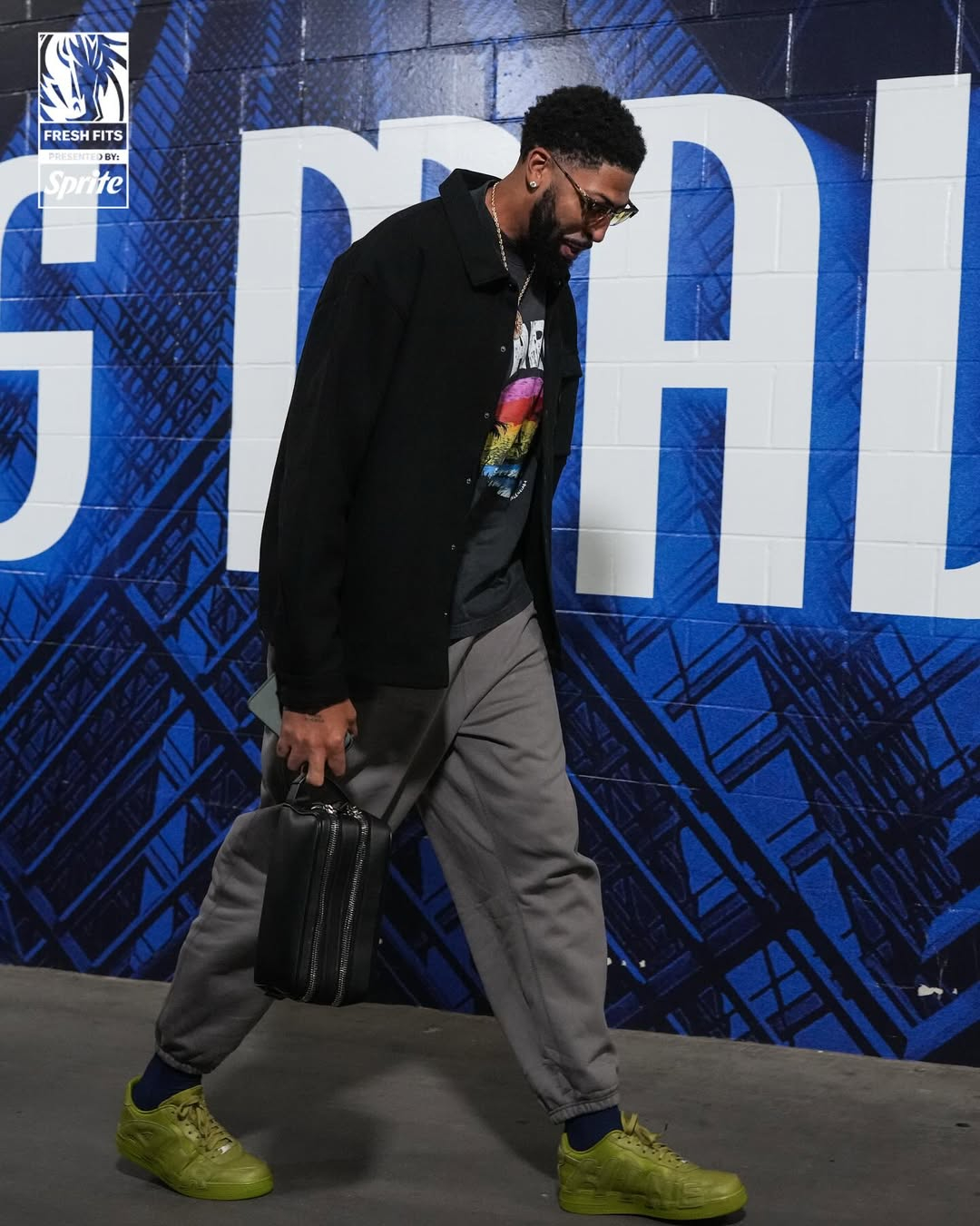 冲！ 安东尼戴维斯[超话] ​​​