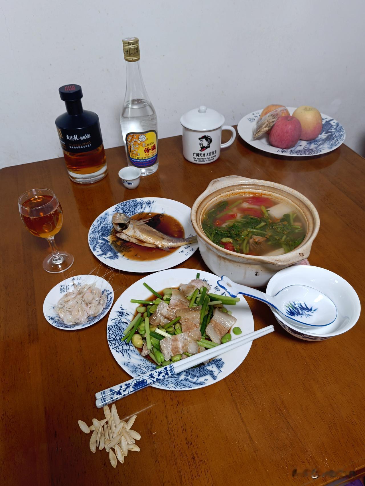 73岁的单身男人，虽然孤单，却不孤独，虽然嘴馋，却不偷懒，且勤快，
虽然人老了，