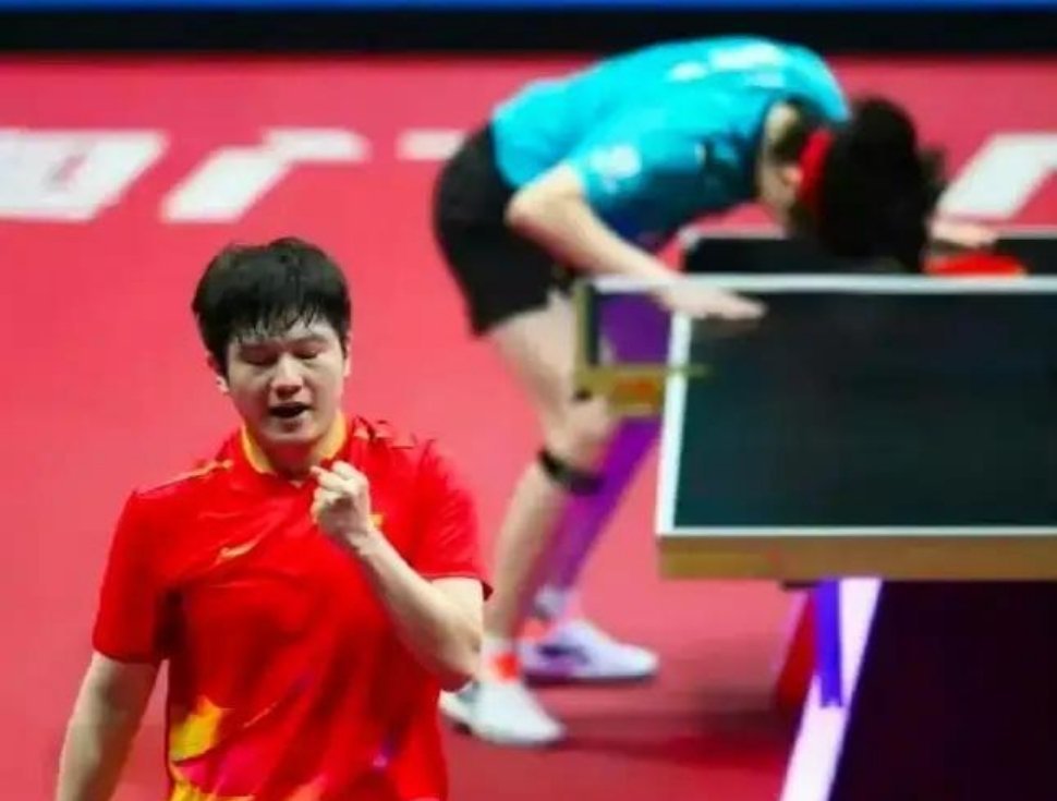 用你最高文化水平给这幅图配一句话 