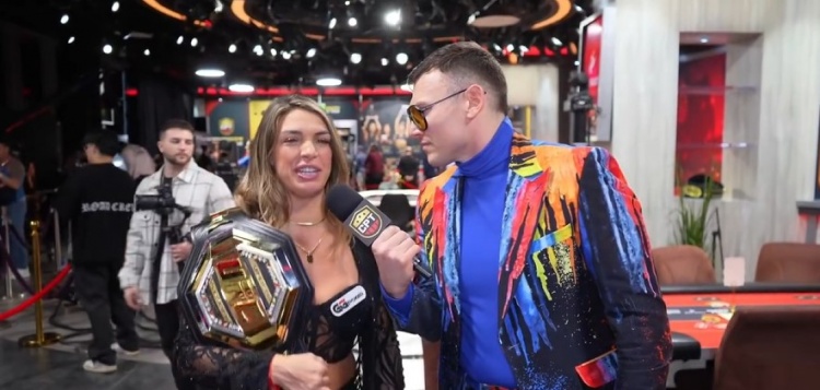 邓恩：原本以为张伟丽会赢得比赛 她是顶尖选手进名人堂十拿九稳