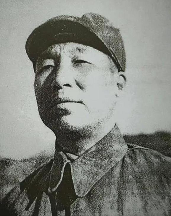 正部级干部被安置地方，私自返京无人表态，帮他的人反倒受了牵连 
 
李运昌这个名