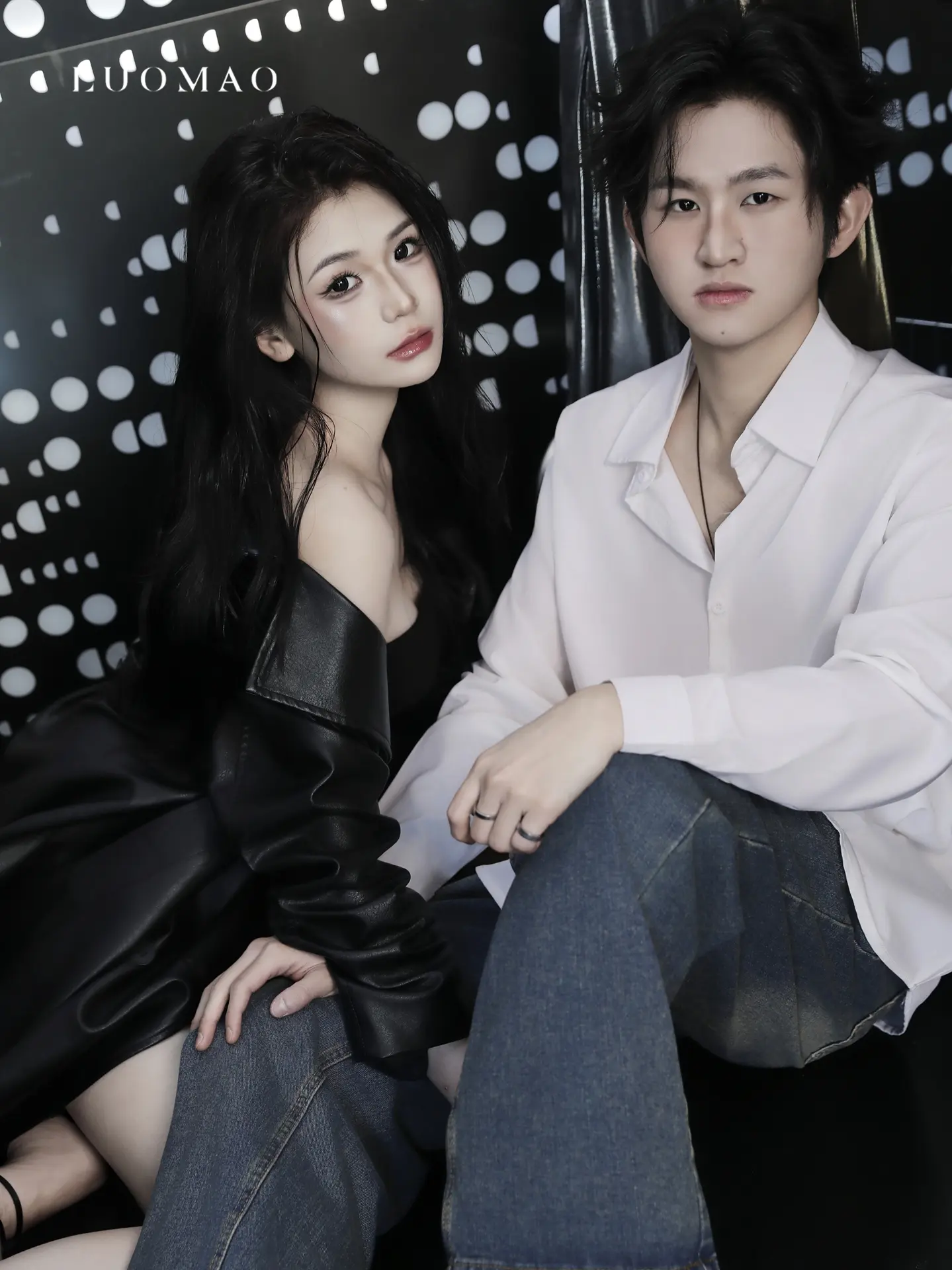 强强联合的爱情，才是顶级浪漫🖤 不刻意秀恩爱，只在镜头里藏着彼此的底...