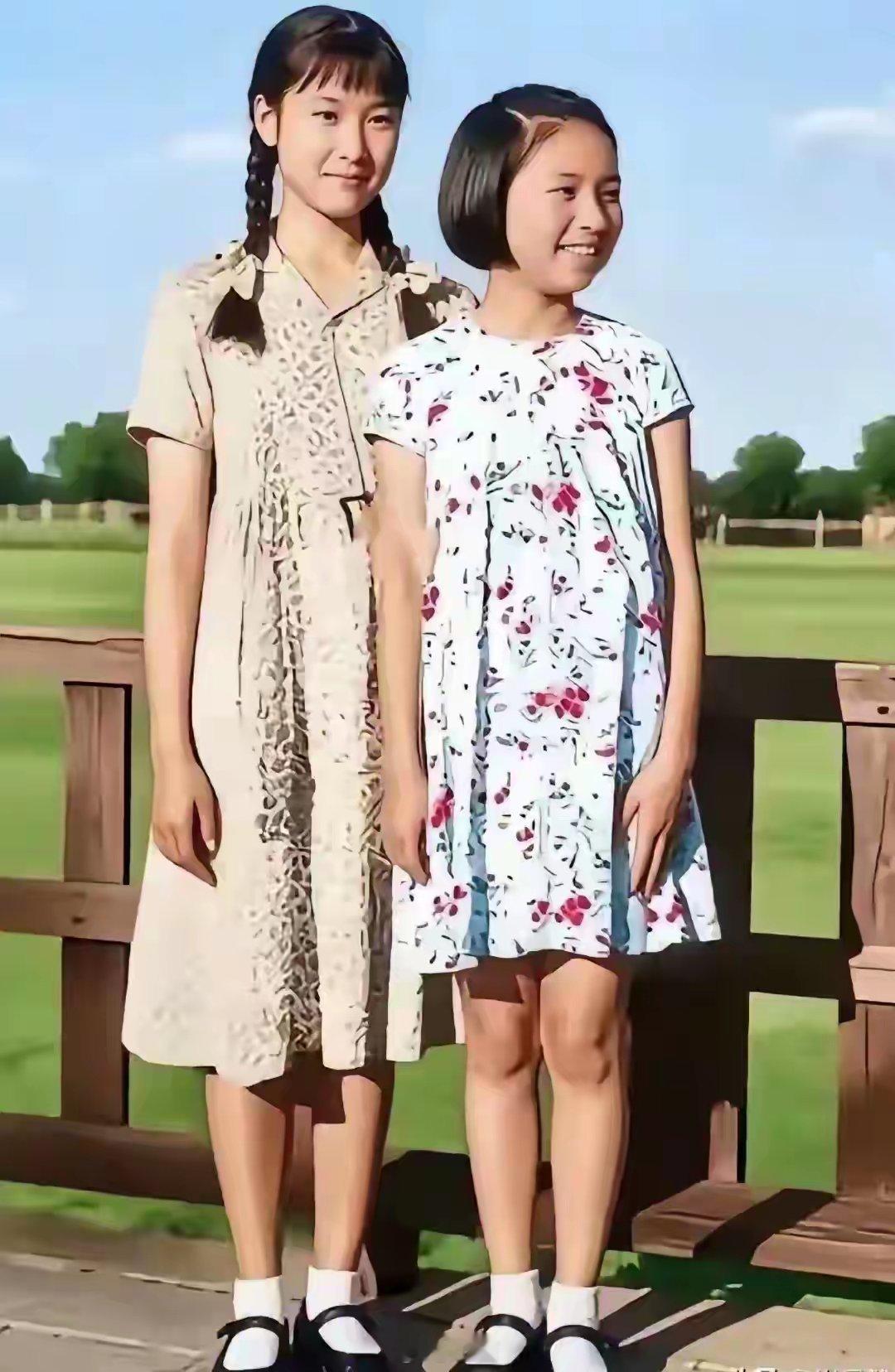 伟人的两位小棉袄可爱朴素