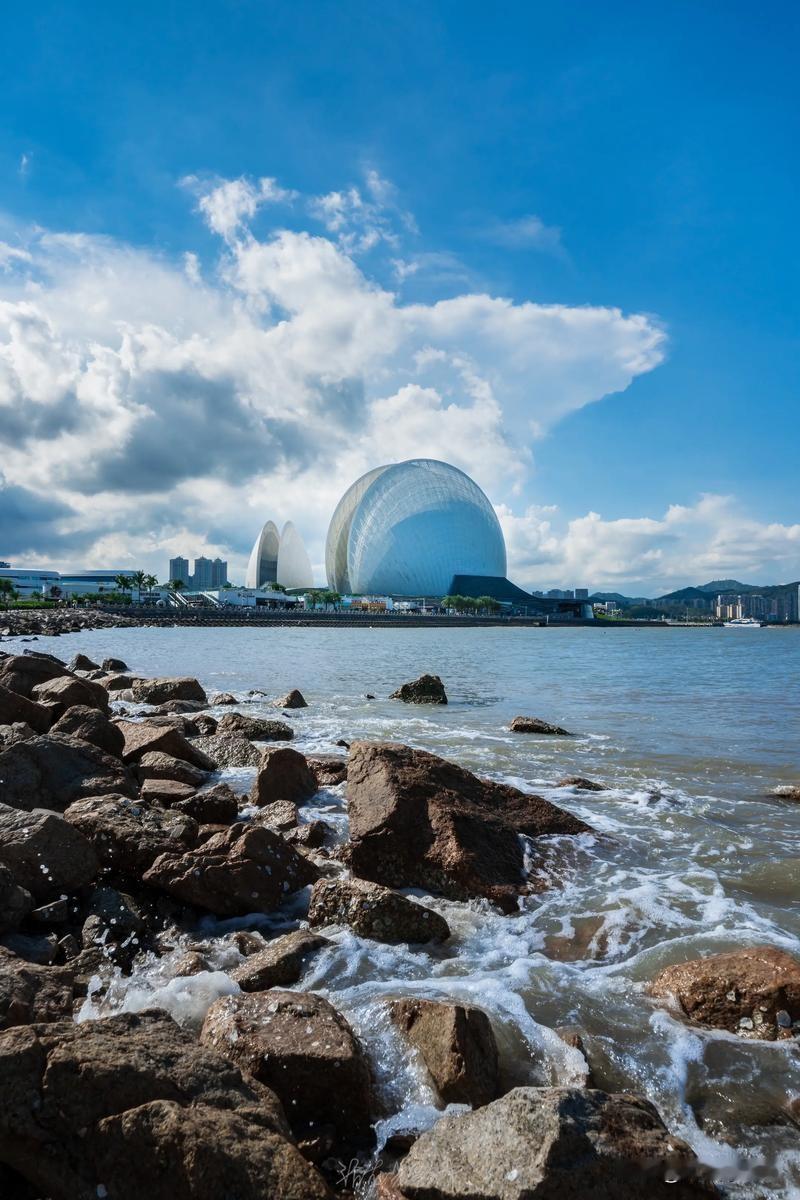 珠海威海北海哪个城市更宜居?
珠海、威海、北海滨海宜居城市对比
 
一、各个城市