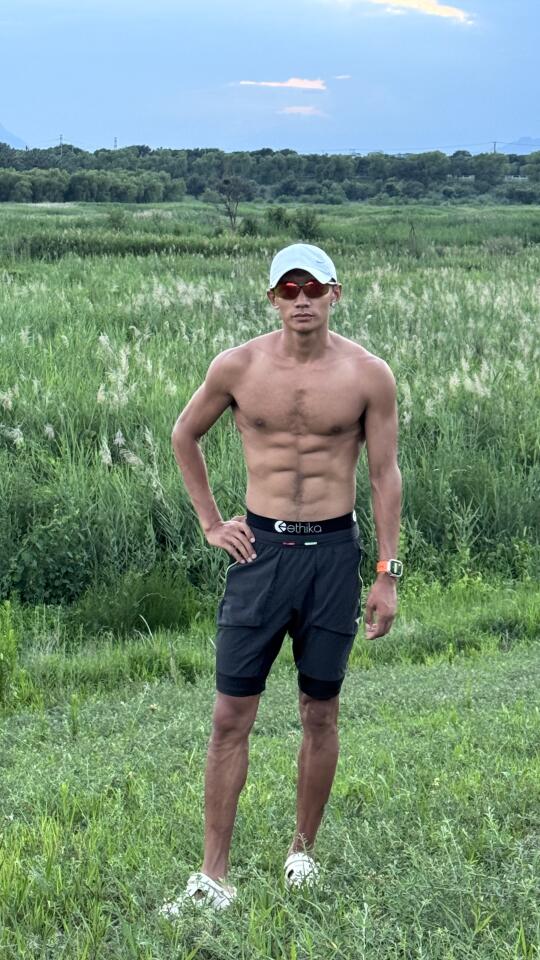 我的运动日常 运动员 户外运动健身 夏训 实况 腹肌 zi l自律 黑皮