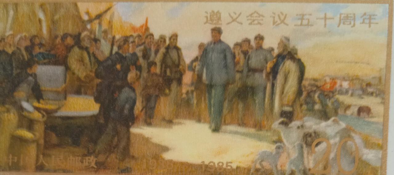 毛主席心里满满装着老百姓。毛主席说:”“我没有私心，我想到中国的老百姓受苦受难，