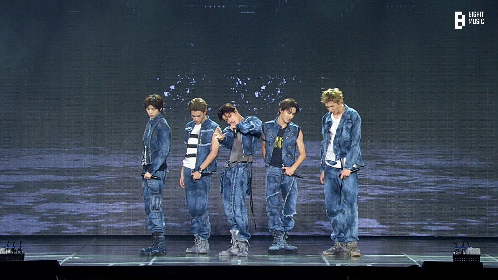 cortis在上海展示新才艺 Cortis上海线下活动全程高能，新歌首秀加人体节