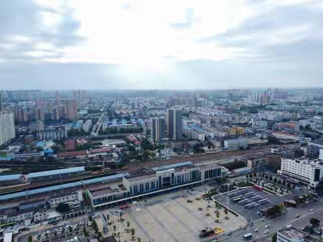 胖东来专门对外作出澄清，有性侵恶性犯罪前科的人员，企业一律不予录用，网传允许招收