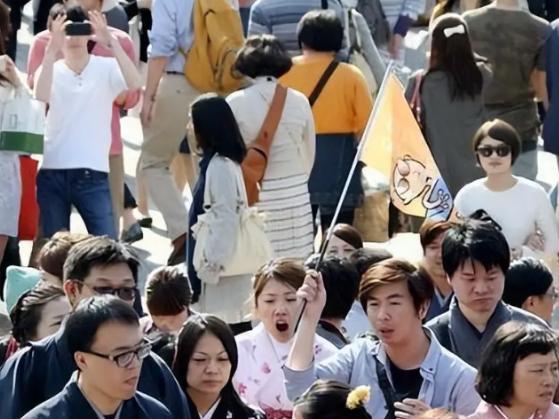 “开战即封门”绝不是吓唬人！一旦中日开战，在日本那几十万中国人，很可能再也回不了