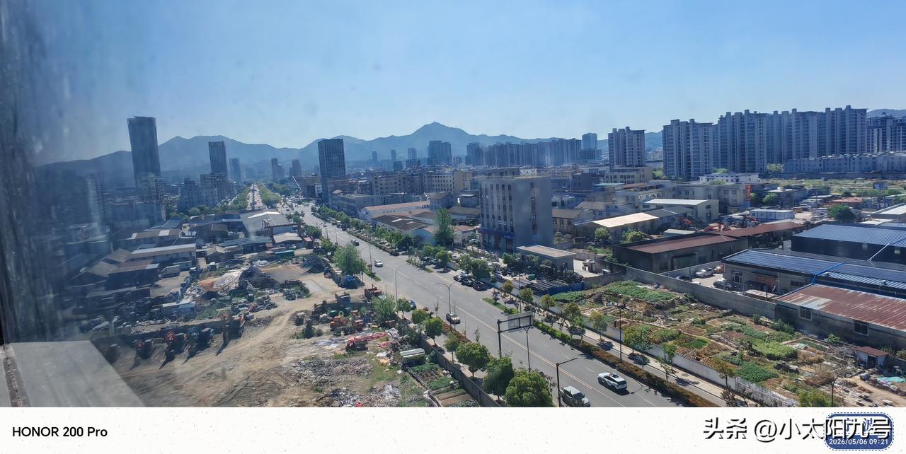 小县城宁海县高层住宅楼越来越多，越来越密集了，人群聚集在一起生活越密问题越多，交