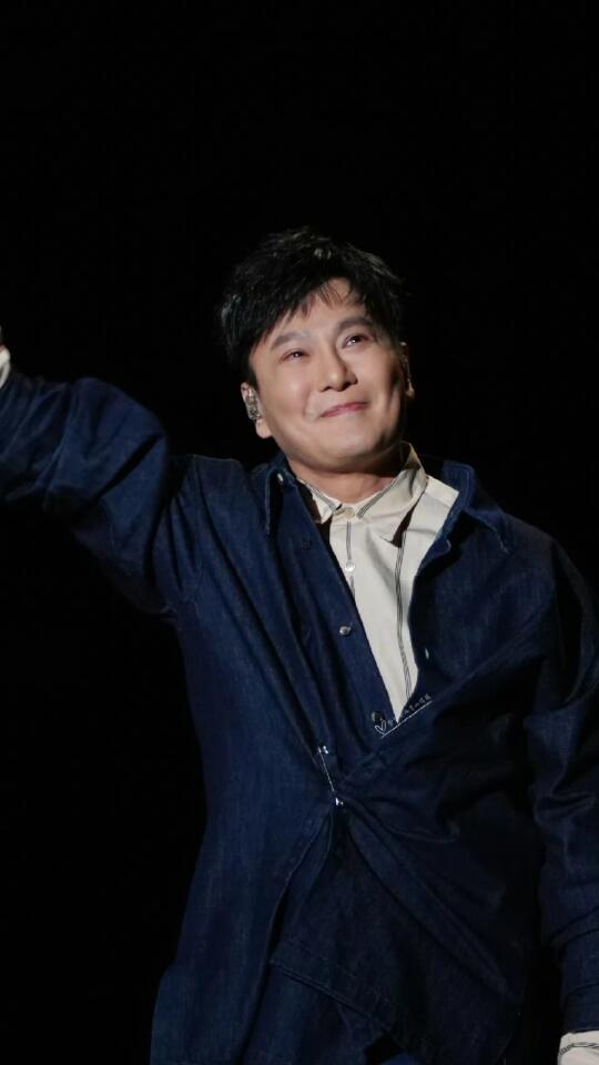 情歌王子张信哲巅峰期痛失初恋？身家上亿却