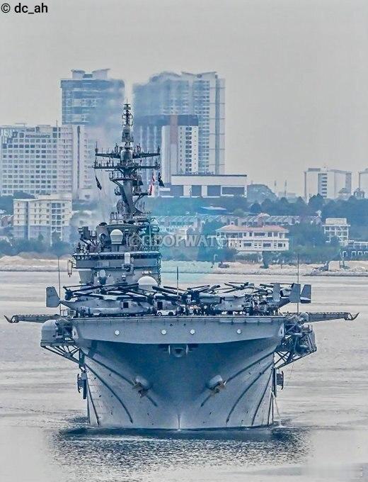 美国海军BOXER号两栖攻击舰（LHD-4）似乎不再向美国中央司令部责任区部署。