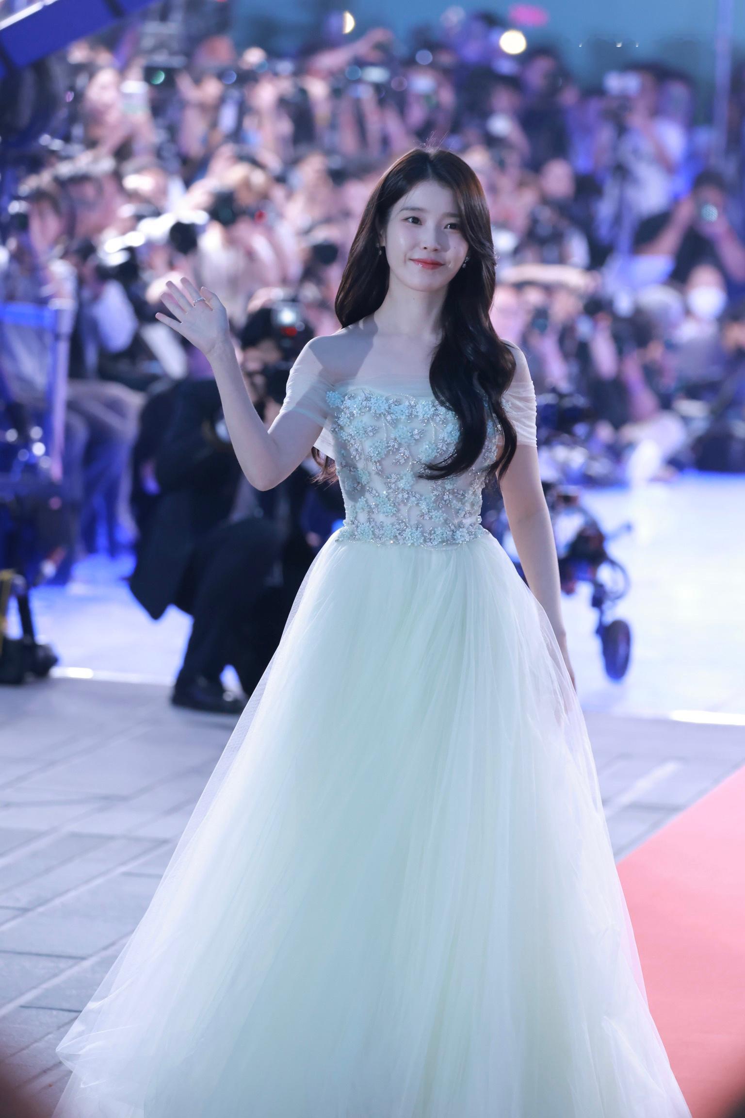 iu 昨天的红毯生图 ​​​