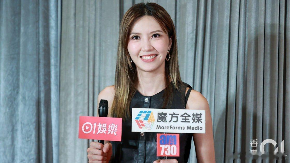 吳若希（Jinny）今日（8/8）現身灣仔會展出席《星光熠熠耀保良》演出項目綵排