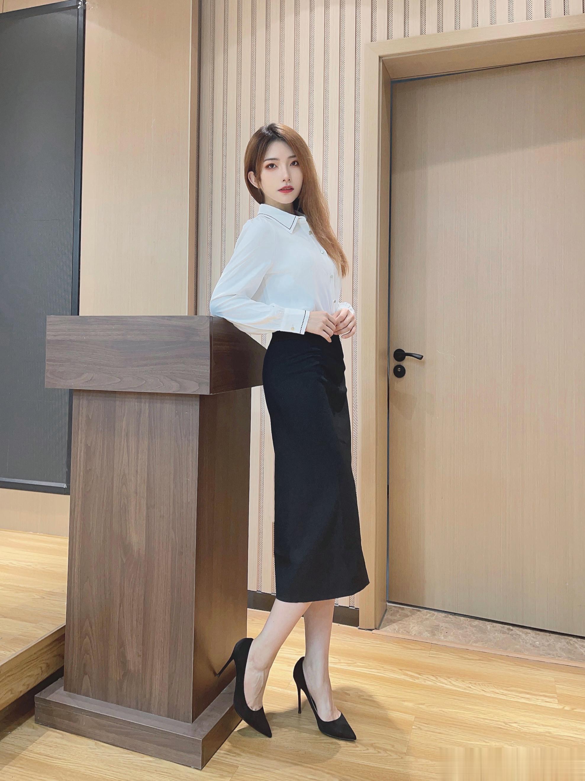 跑来更新了[喵喵] ​​​