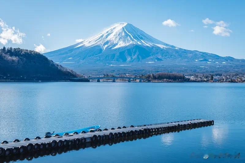 音频实证日本有意滋扰中方训练 日本这波操作真是让人笑掉大牙！近期中国辽宁舰航母编