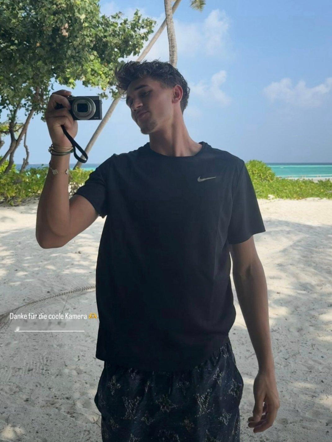 小饼干真帅啊🤗 