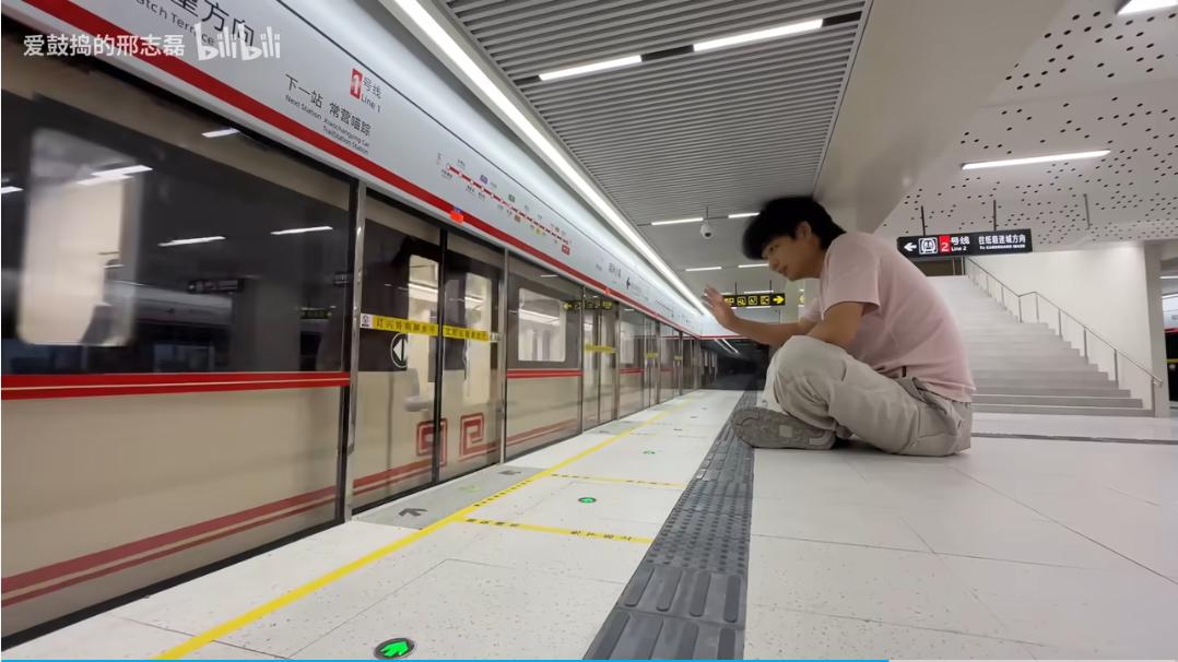 一邊上頭一邊反胃，AI 貓片為何讓人停不下來