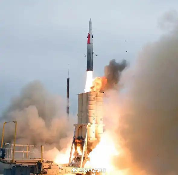 伊朗称已准备好长期战争 一如既往的放狠话，长期是多长？中程导弹耗尽的时候吗？ 