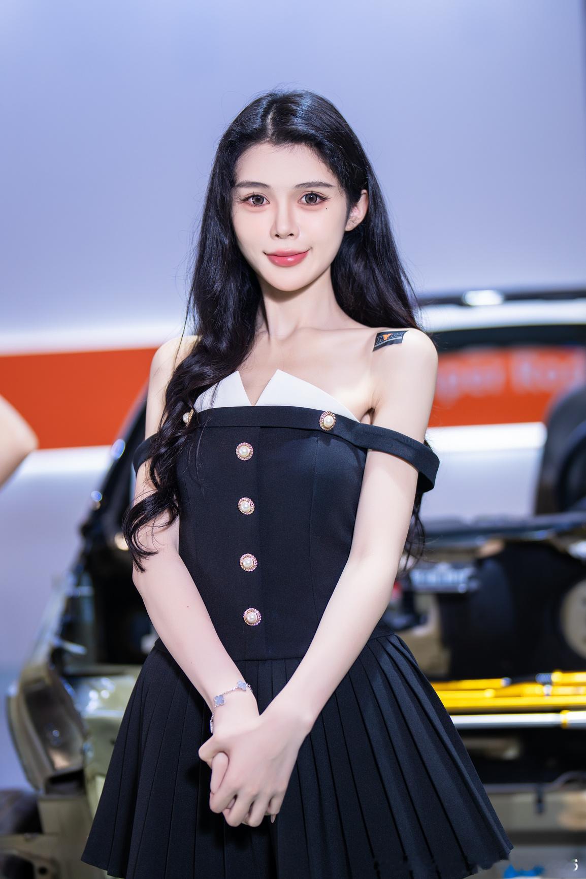 聆听猎人的车展日记聆听在深圳改装车展猎人与车展 2026 深圳改装车展想把图片带