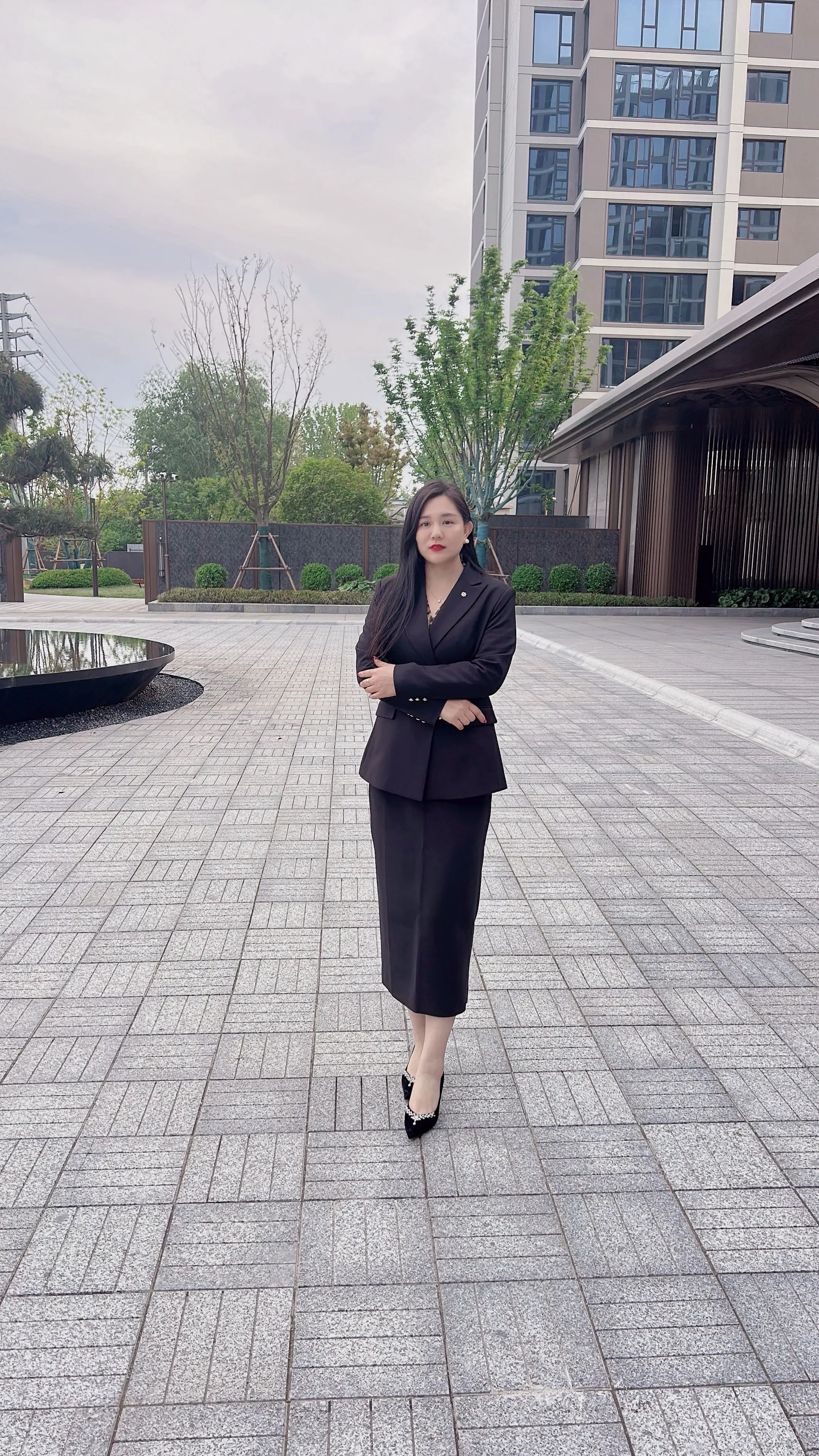 日落归山海，山海藏深意，没有人不遗憾，只是有人不喊疼。无能为力时，人们...