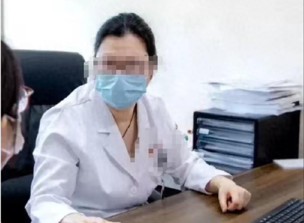 浙江杭州，有一对中年夫妻，年轻时选择专注二人生活，长期做好避孕规划，没有生育孩子