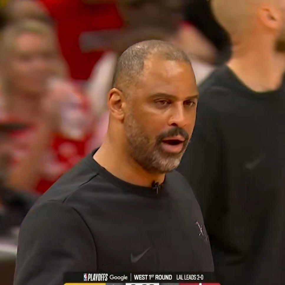 乌度卡表示，教练组早已明确交代球员在最后时刻该执行怎样的战术，但队员们完全没有落