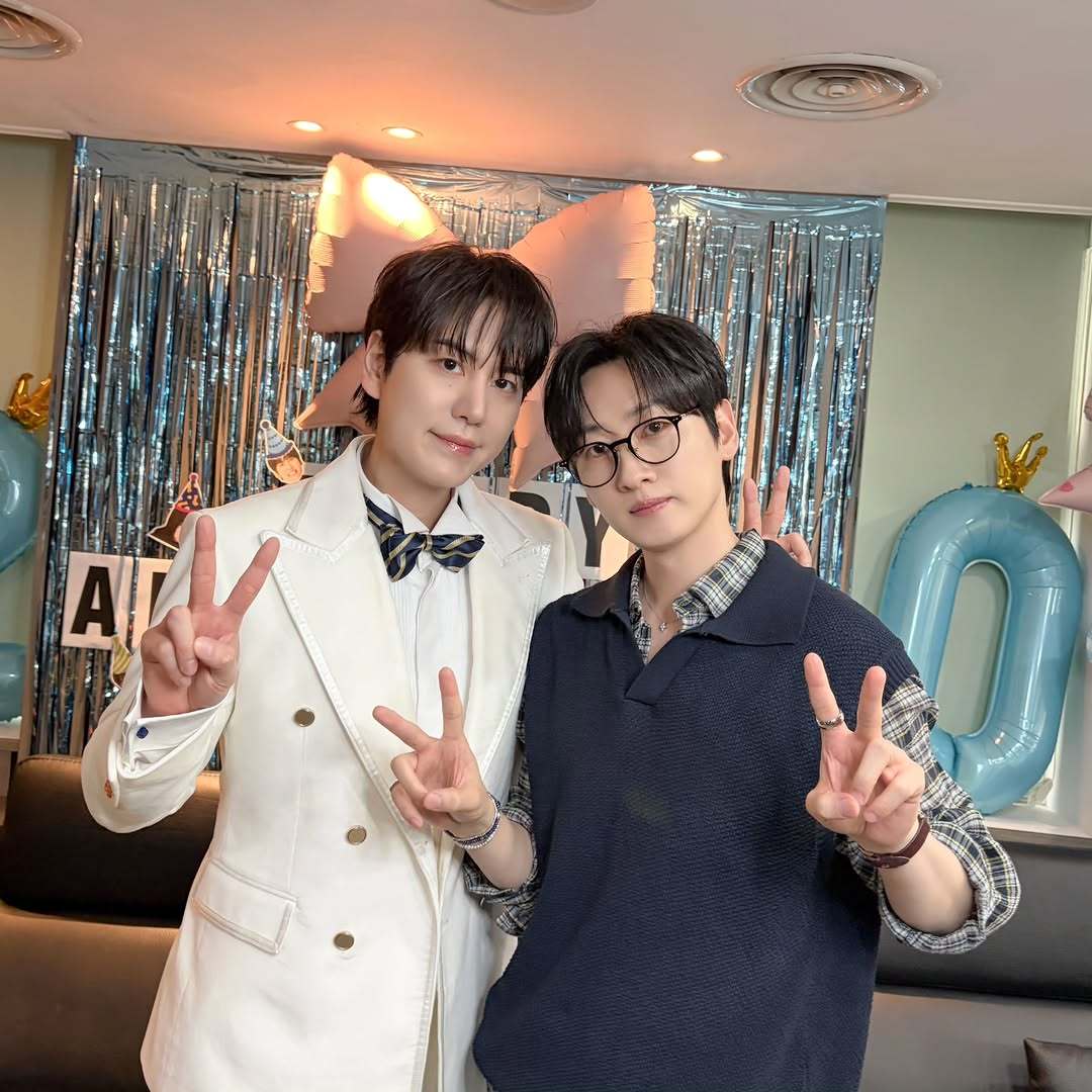 “CB百蓝_。260607曺圭贤 IG更新：首尔20周年粉丝见面会!!!这两天真
