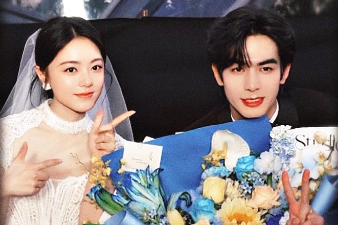 独家彩蛋放送，“我的心已经等你好多年”。骄阳似我 @宋威龙99 @赵今麦ange