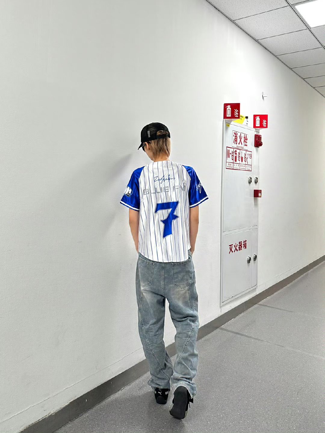 嗯，怎讲 