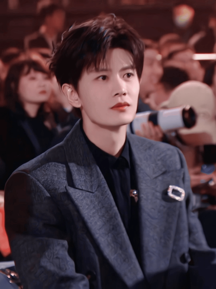 博子我最喜欢的一个功能
就是 罗 伯 特，
它就是我发帖子的动力，
无人问津的帖