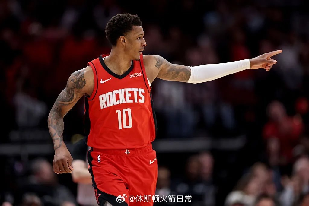 乌度卡表示，小贾的目标是在3月6日对阵勇士队的比赛中复出。小贾巴里史密斯休斯顿火