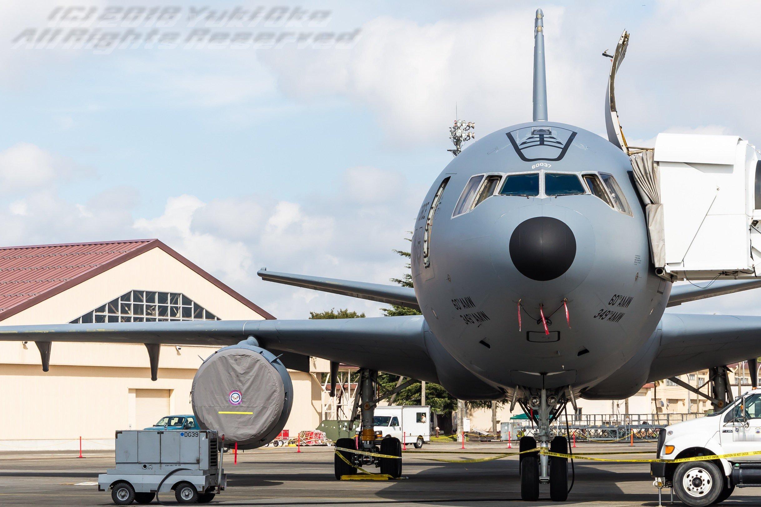 以DC-10-30CF为基础的KC-10“Extender”，非正式绰号是“Gu
