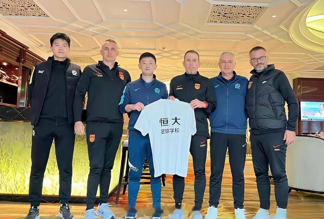 杨黔东案终于有了公正的裁决，足协仲裁让恒大足校败诉，这位年轻球员得以自由身加盟海
