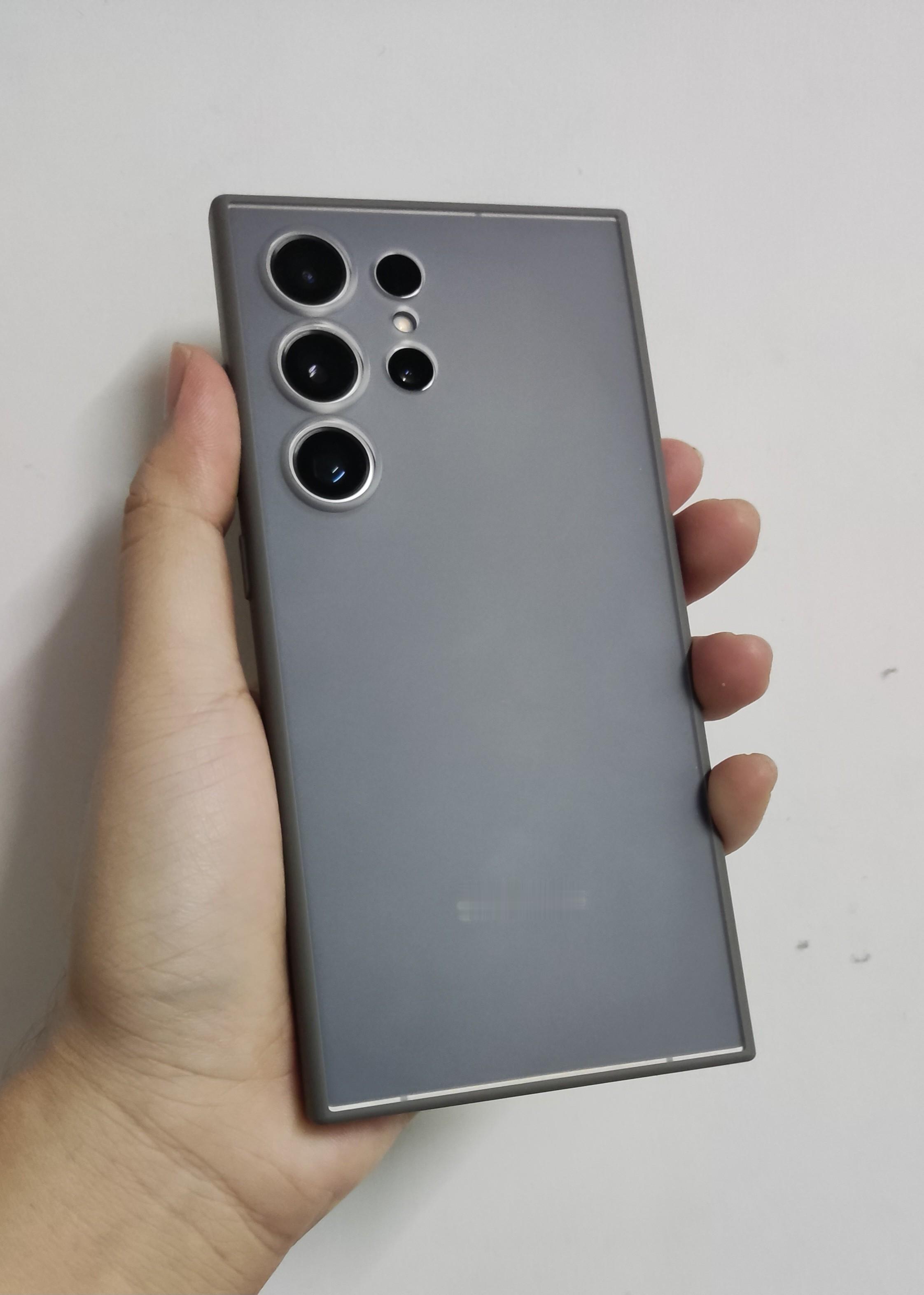 三星 S24 Ultra 钛暮紫搭配 013 钛灰晒单[嘻嘻]看了一下这手机现在