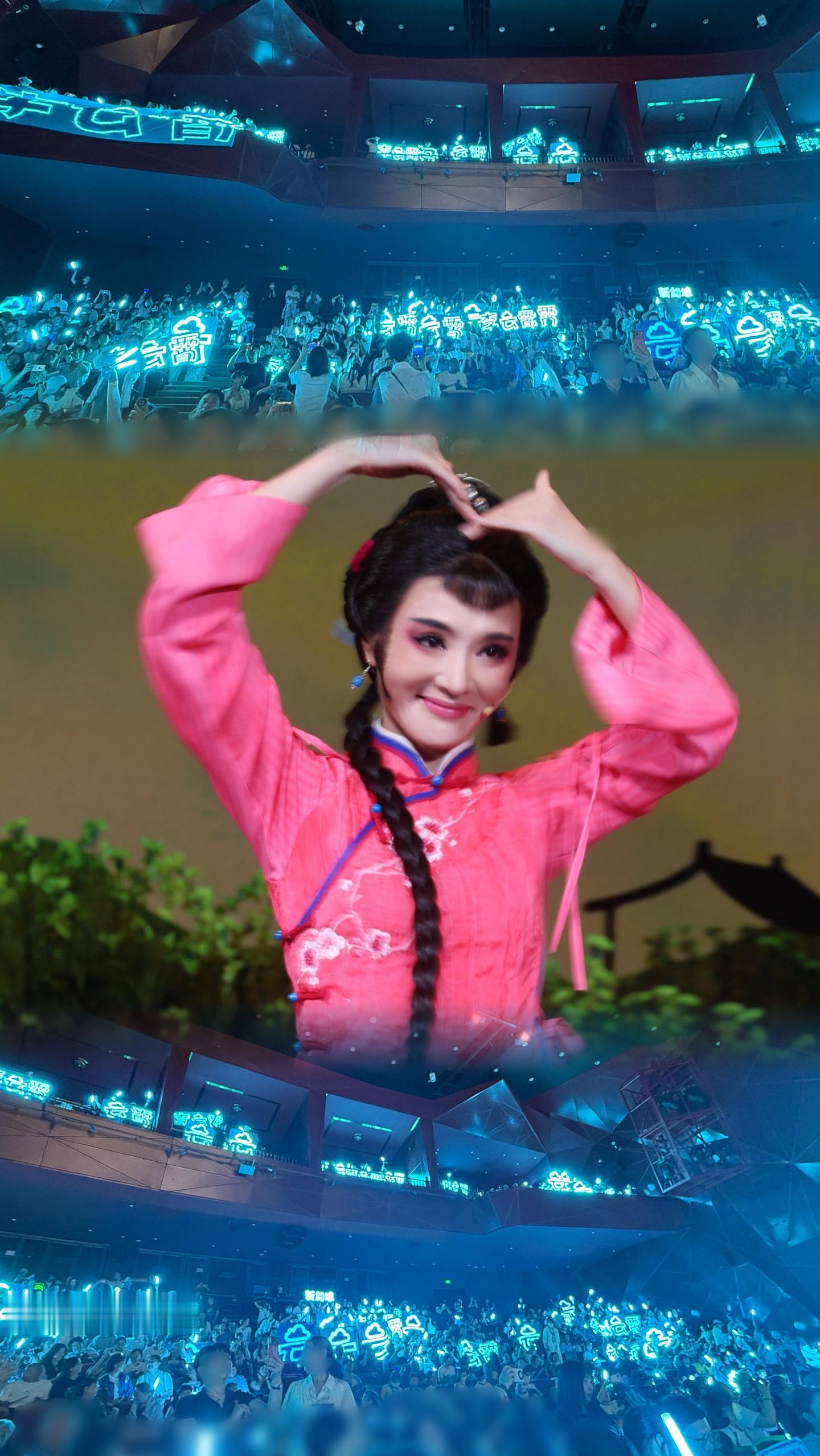 李云霄  ☁️李云霄九斤姑娘 我热烈的生命力和狂热的心会献给爱的人