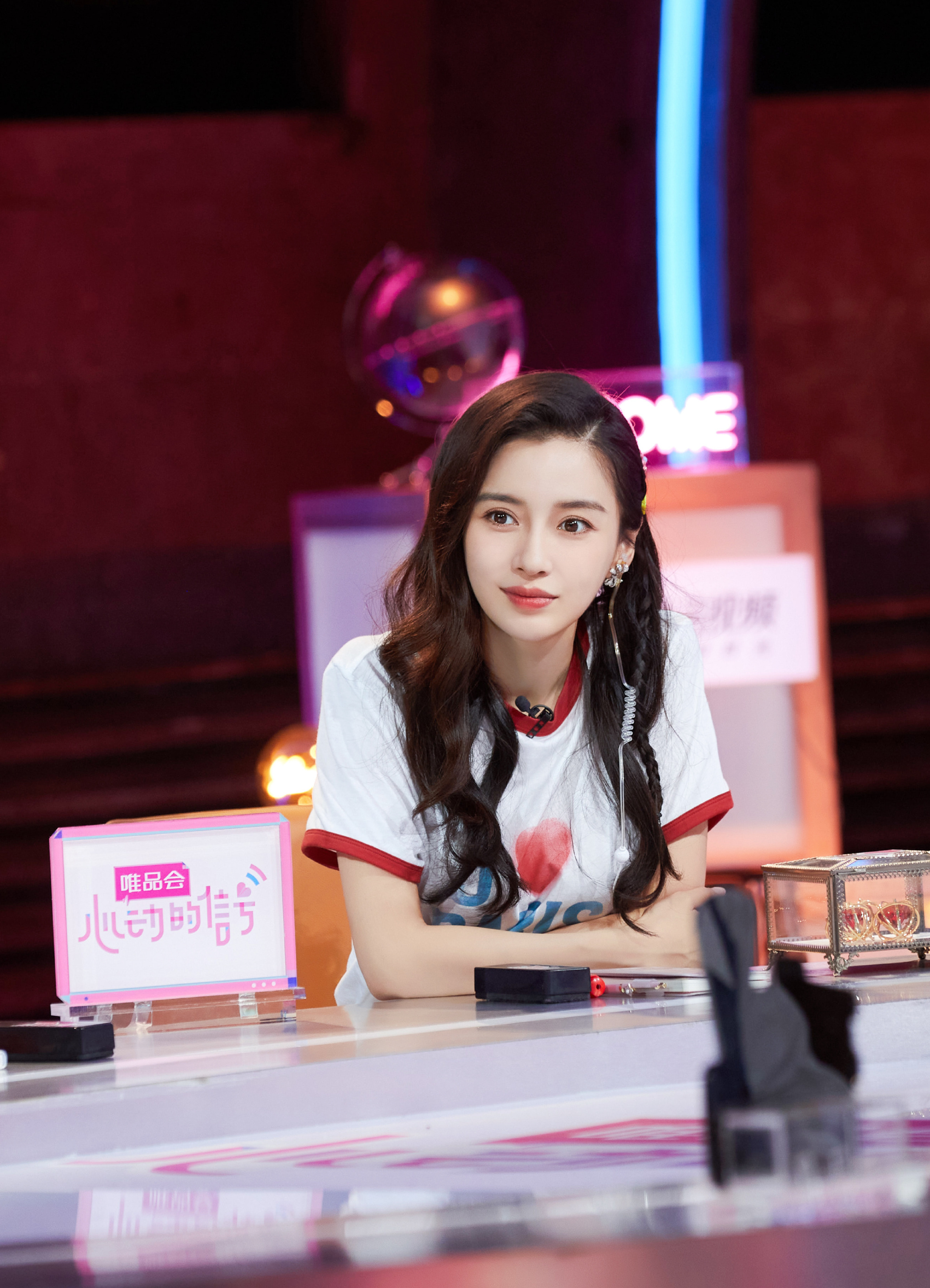 angelababy angelababy做自己的太阳,与山川湖海为伴,热爱生活