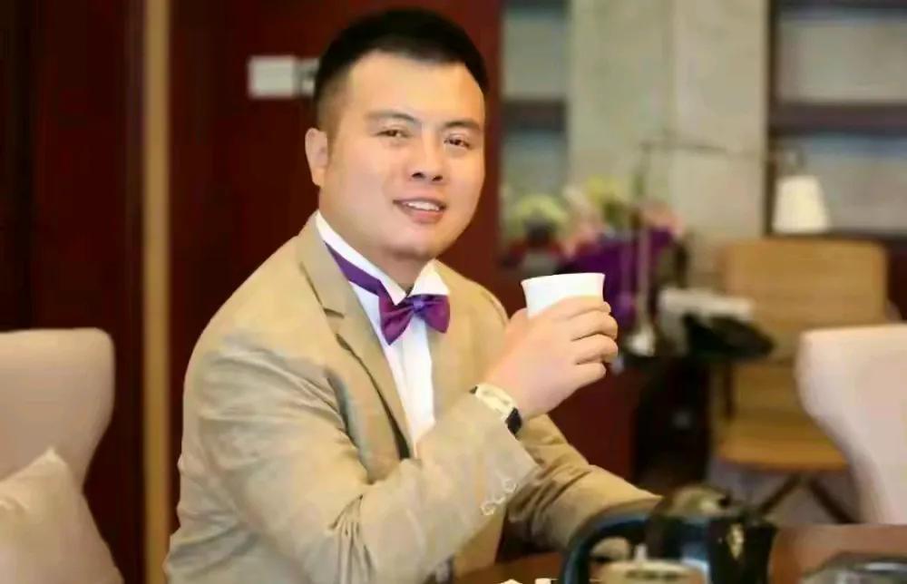 关于“判了，无期！敛财3.8亿，伪装7年的成功学大师杨涛鸣终究栽了”的事件，反映